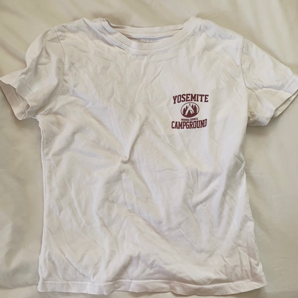Brandy Melville Yosmite Short Sleeve
